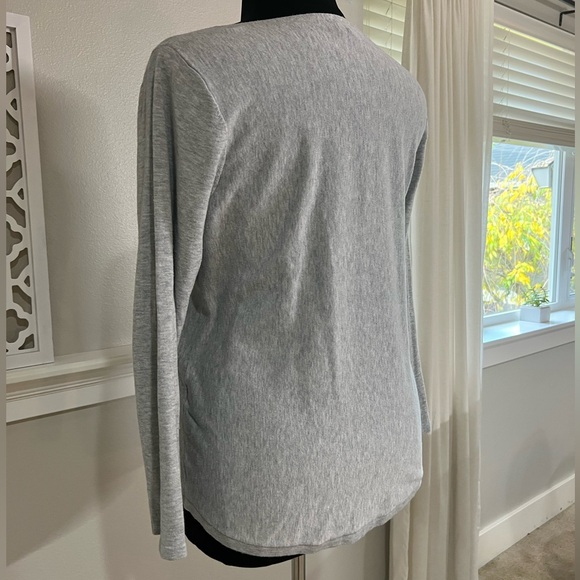 Gray Top - Picture 5 of 7